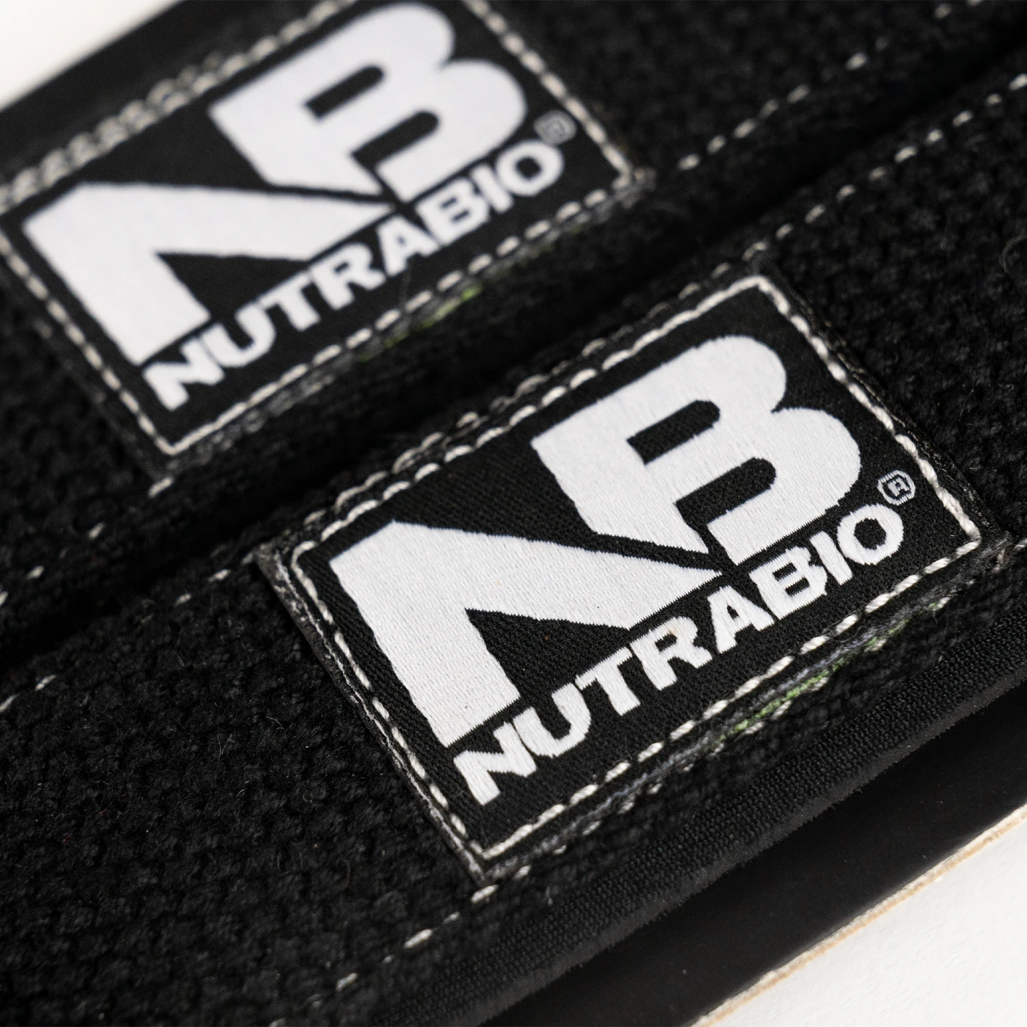 NutraBio Padded Lifting Straps 2 NutraBio Padded Lifting Straps - Image 2